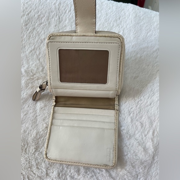 Coach compact Wallet - Picture 10 of 10